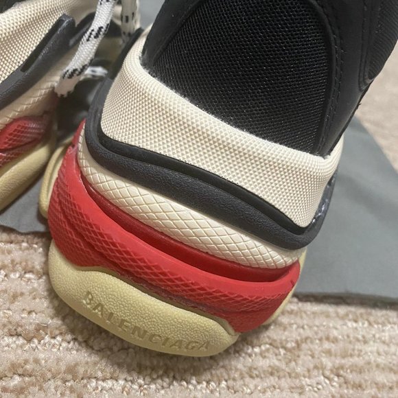 Balenciaga Triple S - Size 10US 43 EUR - Picture 2 of 6